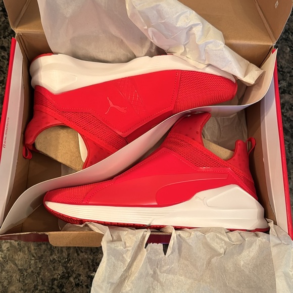 Puma Fierce Core women’s 8.5 NIB - Picture 9 of 10